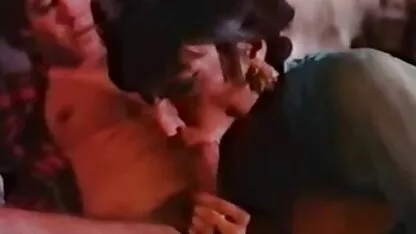 Vanessa reitet Schwanz und ein kostenlose russische porno filme bisschen Anal