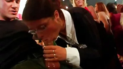 Teen Milf kostenlose sexfilme swingerclub Szene 5 jk1690